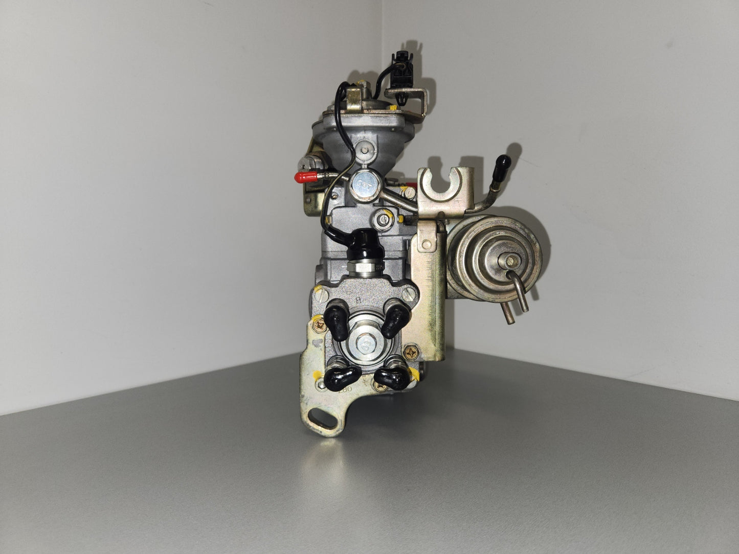 Zexel Fuel Pump, To Suit Mazda Bravo / Ford Courier 104740-0975