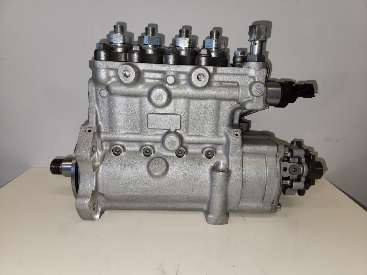 MERCEDES COMMON RAIL PUMP. ME359366. 0445 020 108